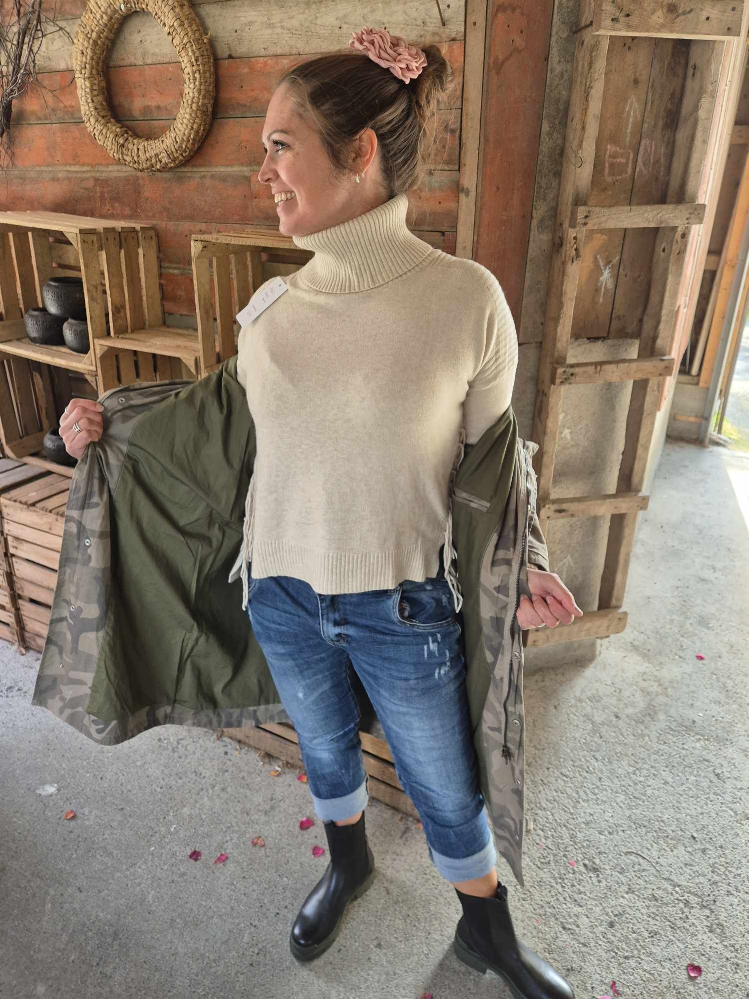 Rhinestone Bow Betsy Jeans